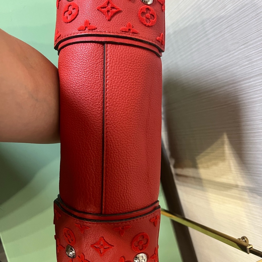 Louis Vuitton Red Tote with Textured Sides - Picture 8 of 16